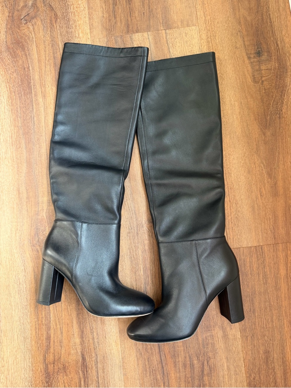 Vince Women's Bexley Knee High
Boots size 5